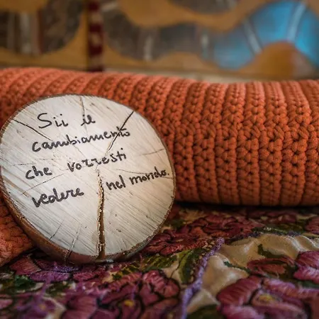 Glamping In Toscana, Luxury Tents In Agriturismo Biologico Luxury tent