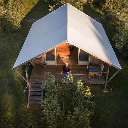 Luxury tent Glamping In Toscana, Luxury Tents In Agriturismo Biologico *