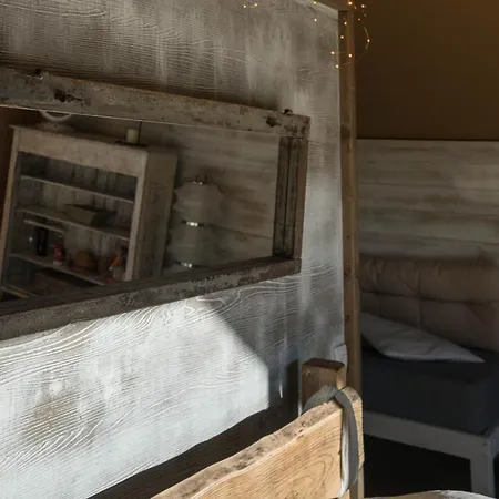 Glamping In Toscana, Luxury Tents In Agriturismo Biologico Sorano (Grosseto)